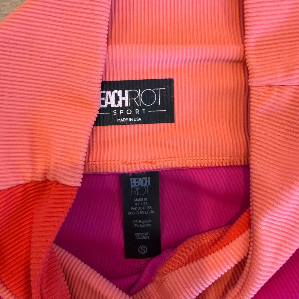 Beach Riot Hot Pink, Red & Coral Colorblock Athletic Set - Picture 4 of 4